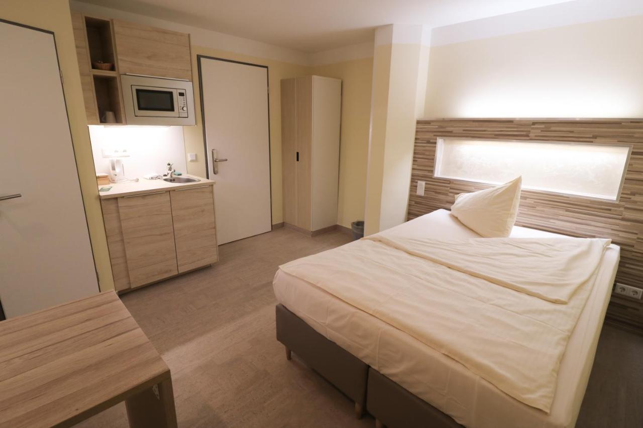 Petul Apart Hotel Ernestine เอสเซน ภายนอก รูปภาพ