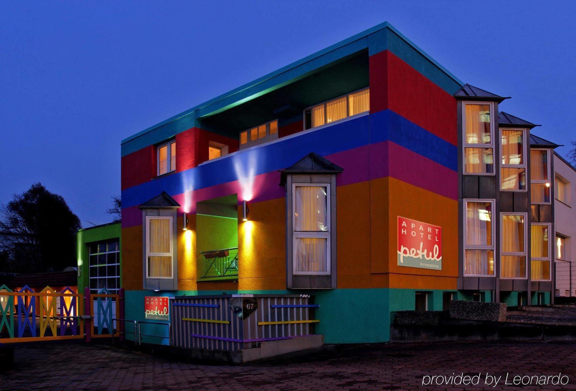 Petul Apart Hotel Ernestine เอสเซน ภายนอก รูปภาพ