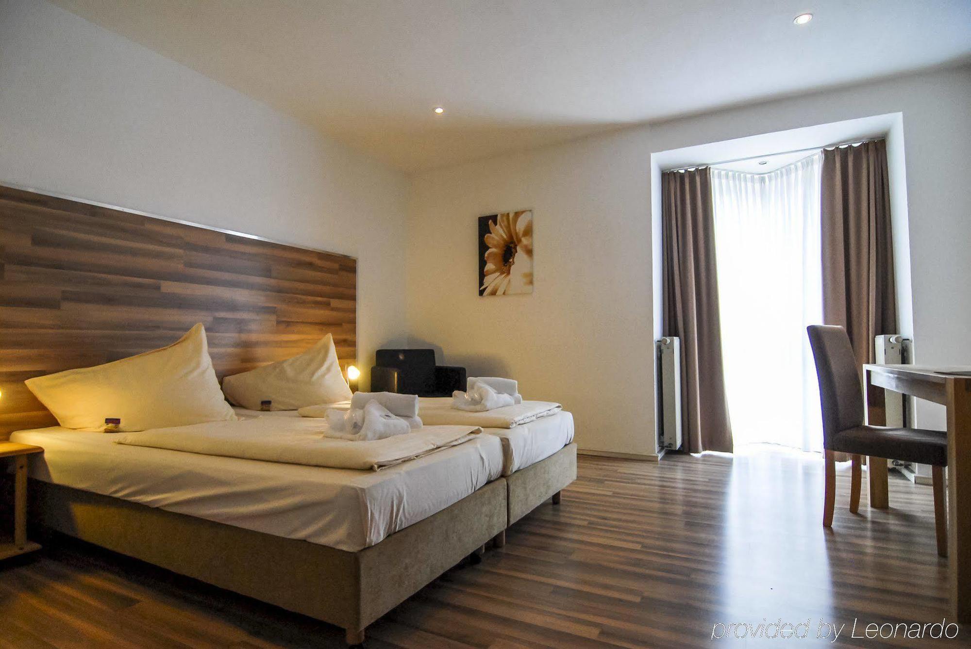 Petul Apart Hotel Ernestine เอสเซน ภายนอก รูปภาพ