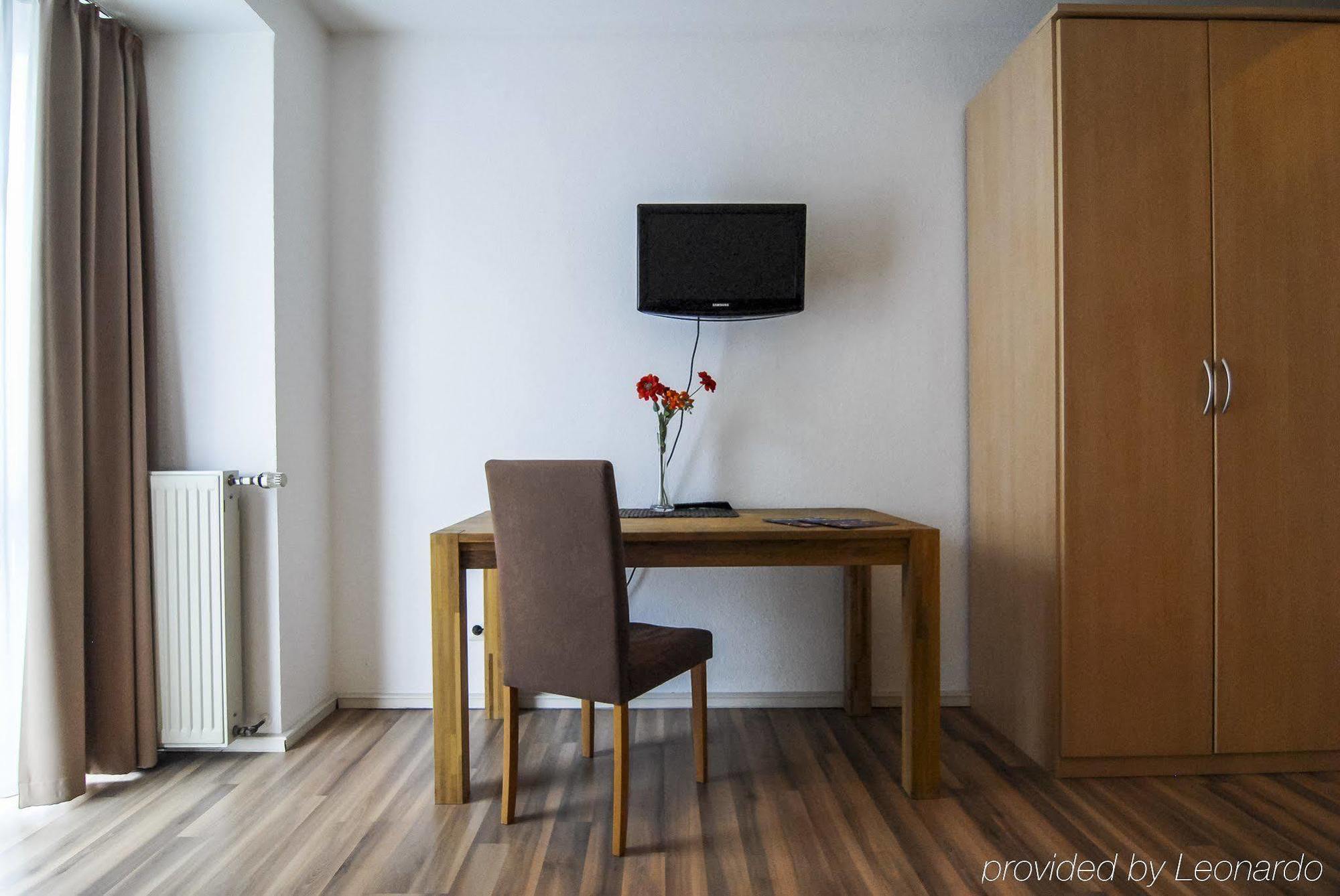 Petul Apart Hotel Ernestine เอสเซน ภายนอก รูปภาพ